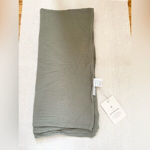 Garbo And Friends Geranium Muslin Swaddle Blanket NEW 43” X 43”